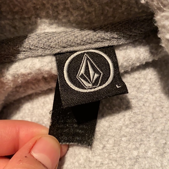 Volcom Hoodie - Picture 6 of 8